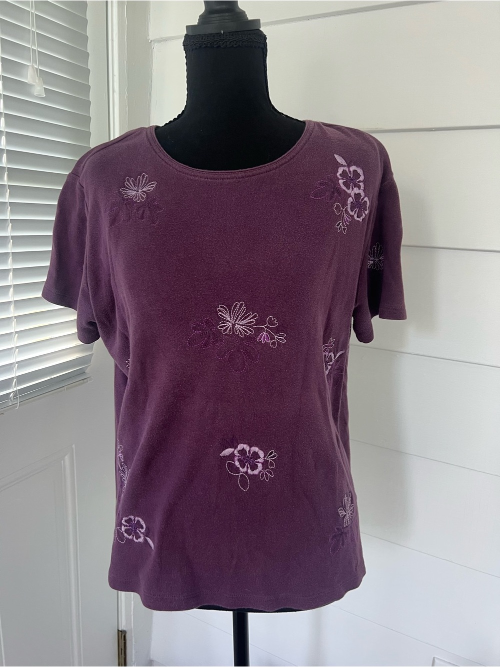Vintage Cottagecore purple floral embroidered top
